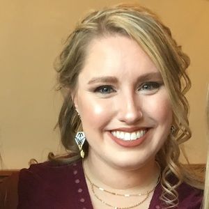 Meet your Posher, Sierra